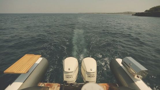 tourist RIB outboard engines