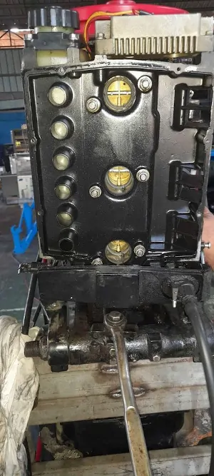 Mercury 90HP Outboard Motor cylinder head